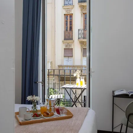 Апартаменты Singularstays Ca Iconic
