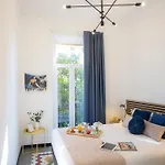 Singularstays Ca Iconic Valencie